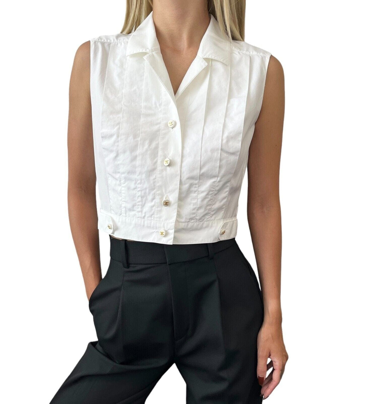 CHANEL Vintage 97P CC Logo Sleeveless Cropped Shirt #38 Top Button White