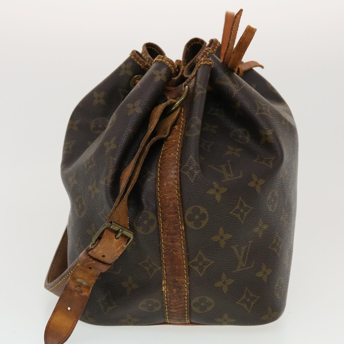 LOUIS VUITTON Monogram Petit Noe Shoulder Bag M42226 LV  cl551