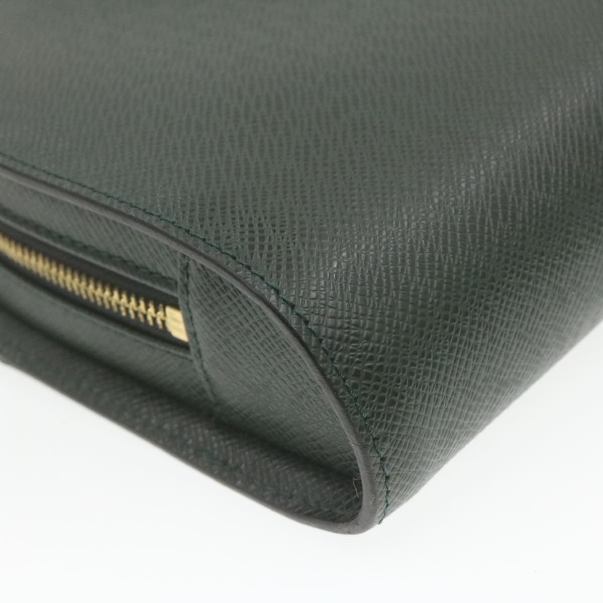 LOUIS VUITTON Taiga Baikal Clutch Bag Epicea M30184 LV Auth cr744