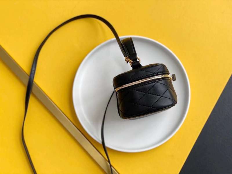 Yves Saint Laurent - Bags - The Wells Bags  233