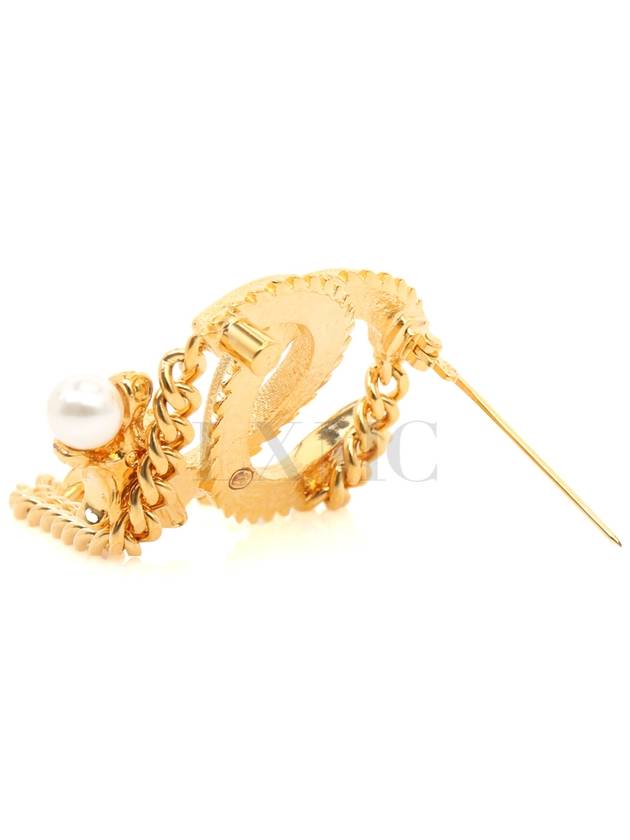 Dragon Brooch LUNAR NEW YEAR CC Logo Chanel