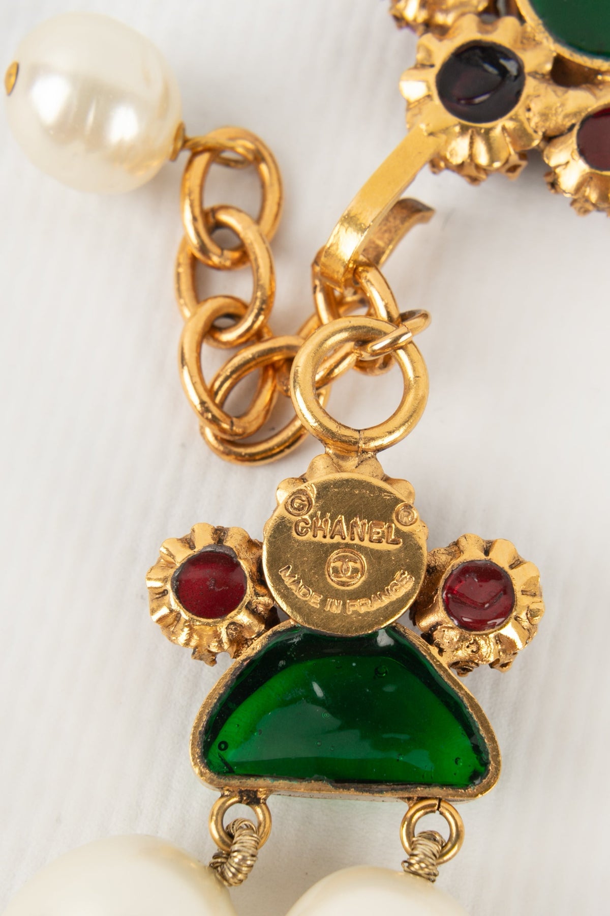 Collier en pâte de verre Chanel