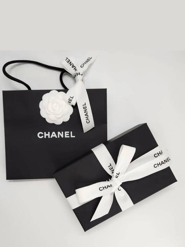 Gold CC Logo Small Calfskin Pouch Bag Black Chanel