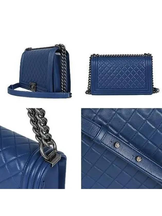 vintage shoulder bag Chanel