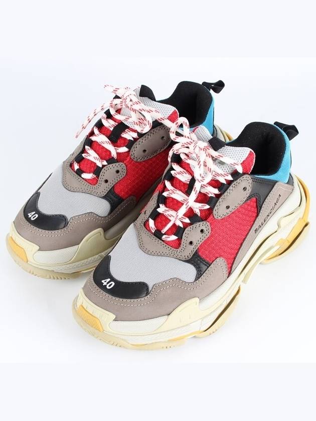 Luxury Balenciaga  Triple S Multi 40
