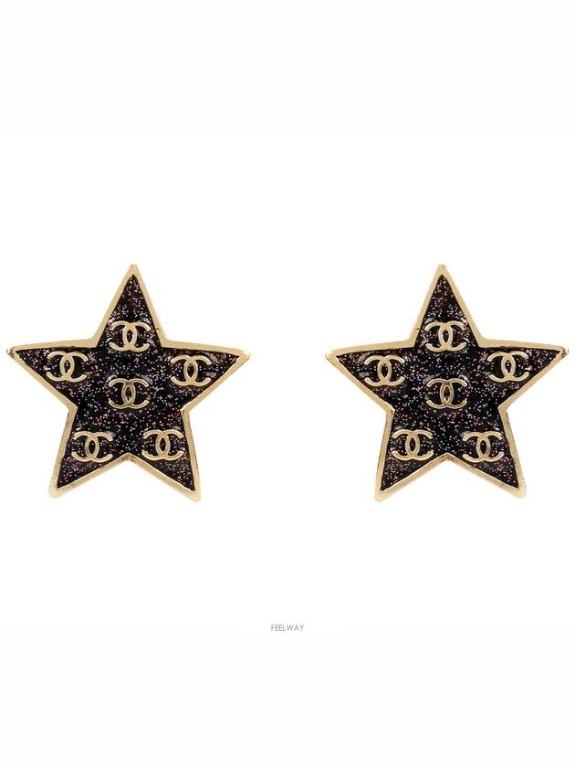 women earrings Chanel