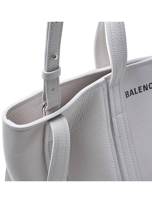 Luxury Balenciaga  Calfskin Everyday Tote Bag White