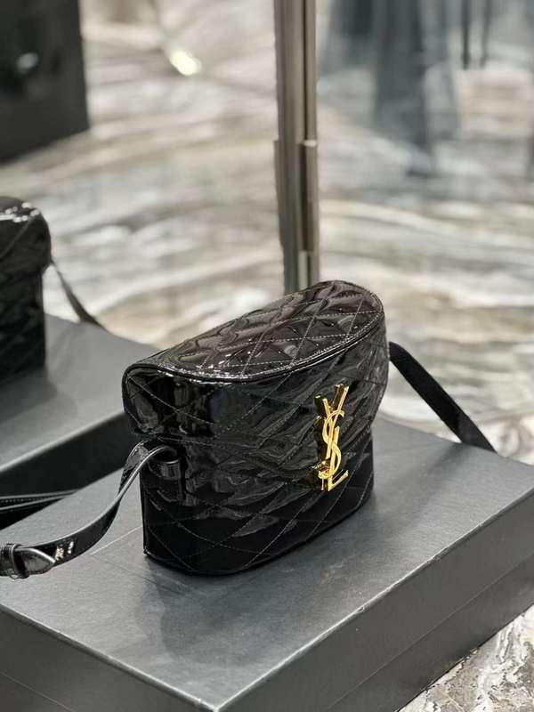 Yves Saint Laurent - Bags - The Wells Bags  542