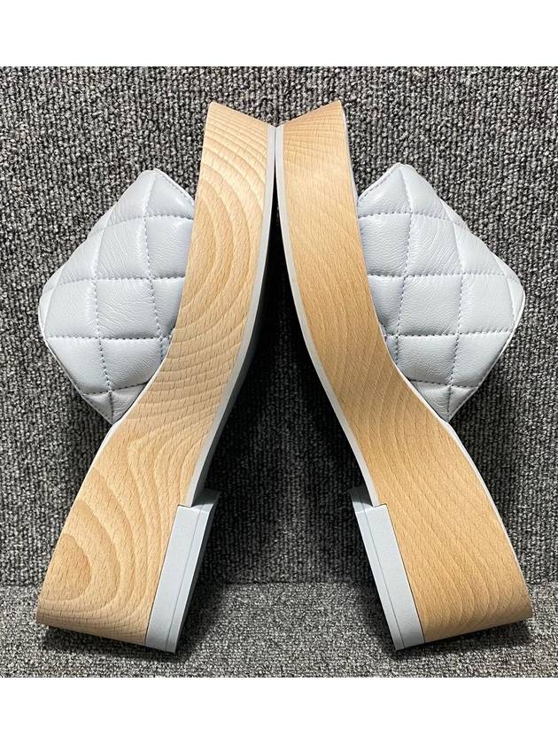 slippers 250 Chanel