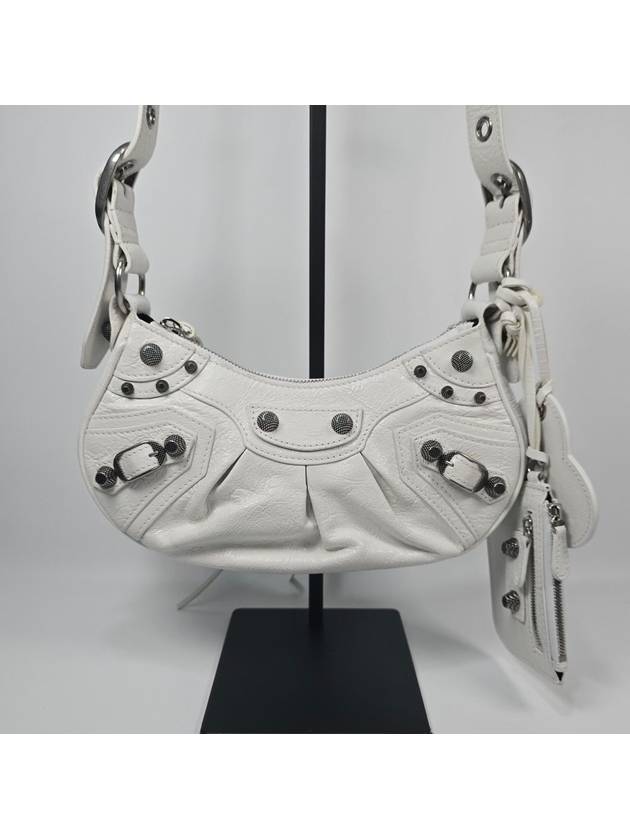 Luxury Balenciaga  Le Cargol xs shoulder bag