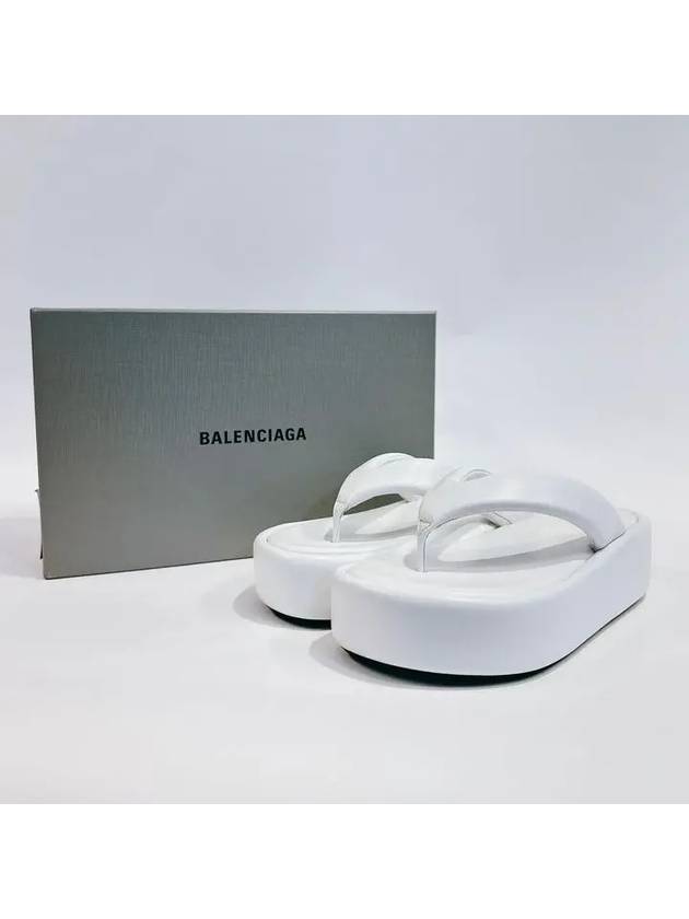 Luxury Balenciaga  Women's Rise Thong Flip Flops White