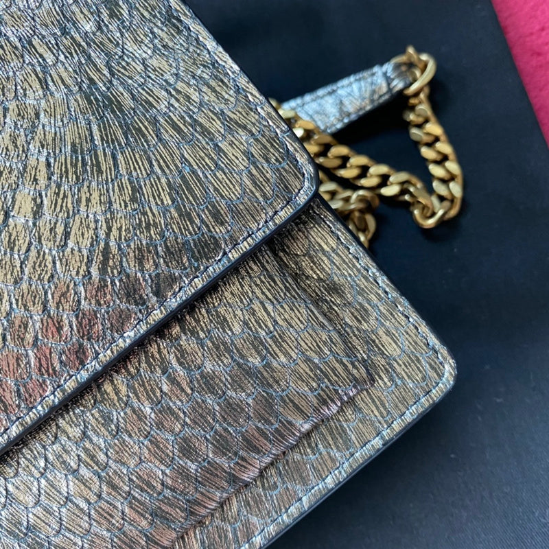 Yves Saint Laurent - Bags - The Wells Bags  452