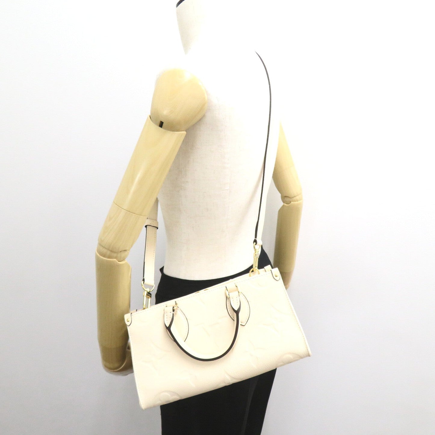 Louis Vuitton On The Go EW 2w Shoulder Bag 2way Shoulder Bag Leather Monogram Implant  Ivory M23698