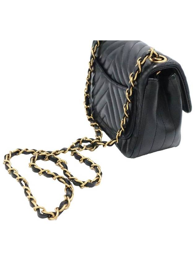 Women s Cross Bag Black Chanel A35200 Gold COCO Logo Lambskin Classic Chevron Petit Sac Mini Flap Chain Shoulder Chanel