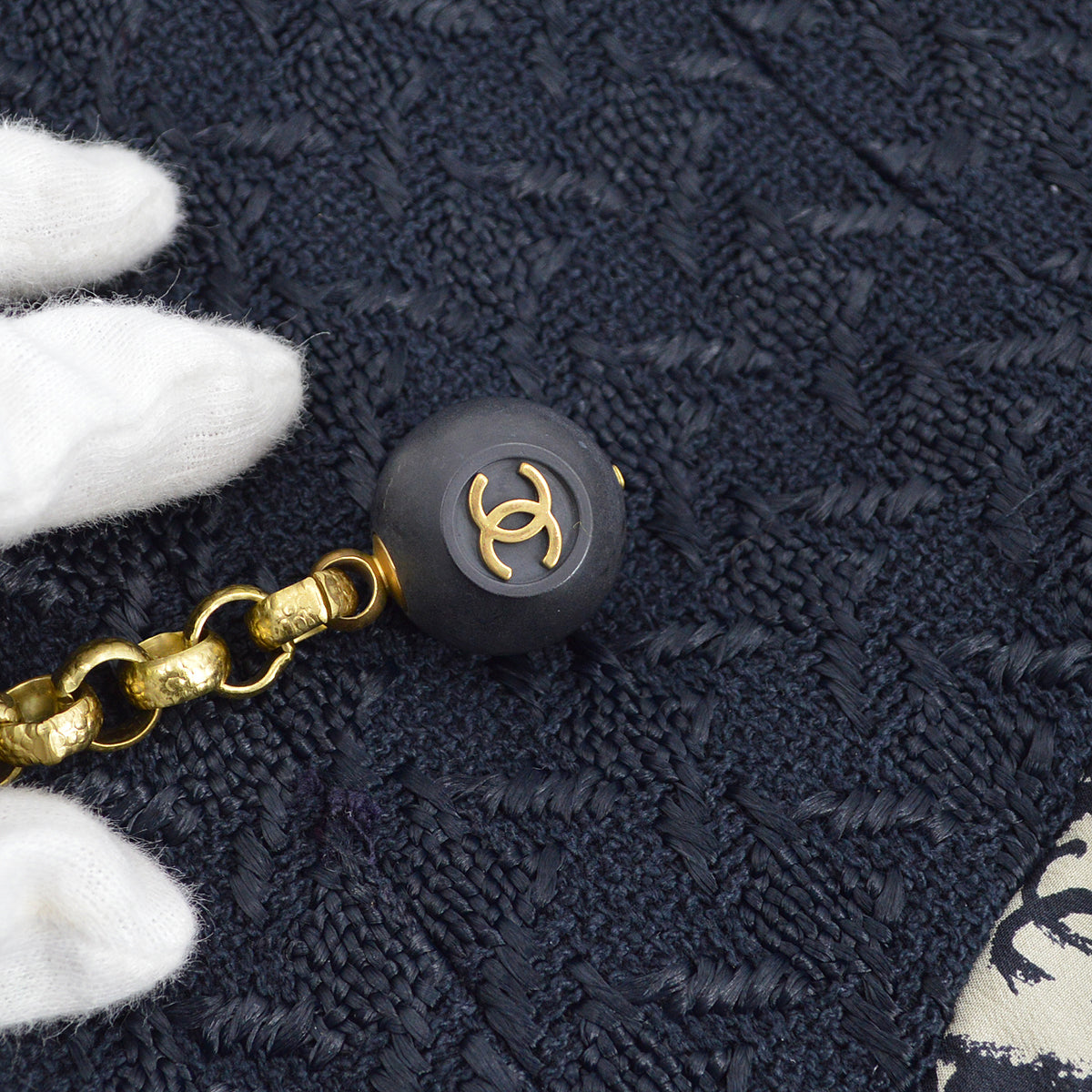 Chanel Spring 1993 boucle jacket #40