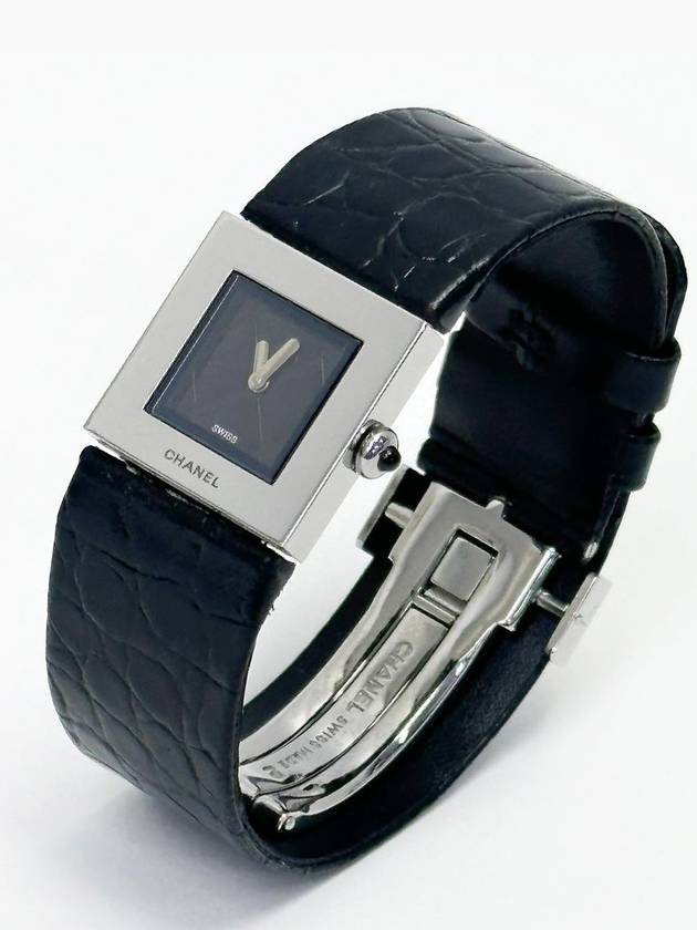 Black silver mattrasse quartz watch 4VCHC16479 Chanel