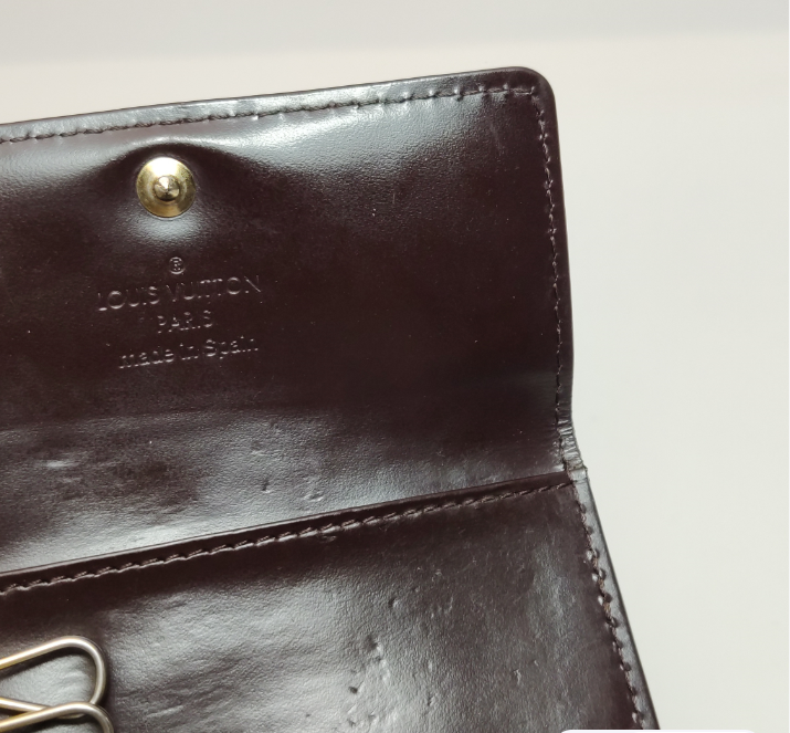 Preloved Louis Vuitton (LV) patent leather Key case wallet cherry color 250107781014831