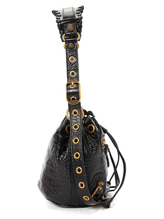 Luxury Balenciaga  Le Cagole XS Leather Bucket Bag Black