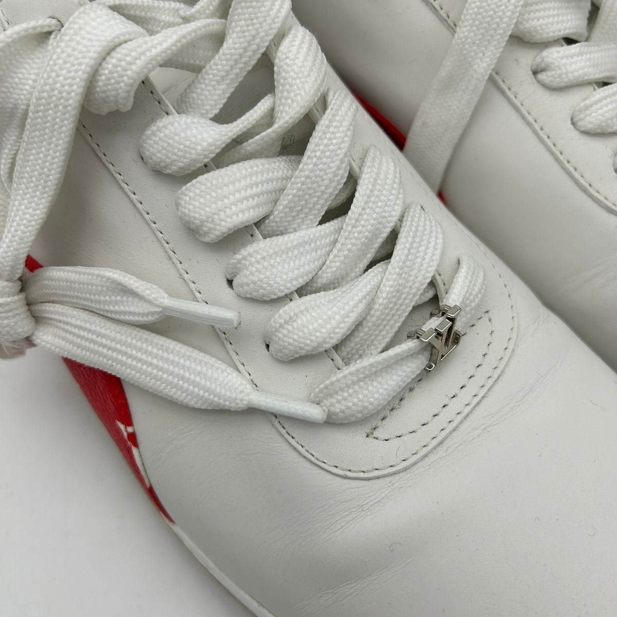 LOUIS VUITTON X Supreme - White Trainer US Men's Size 8 363698