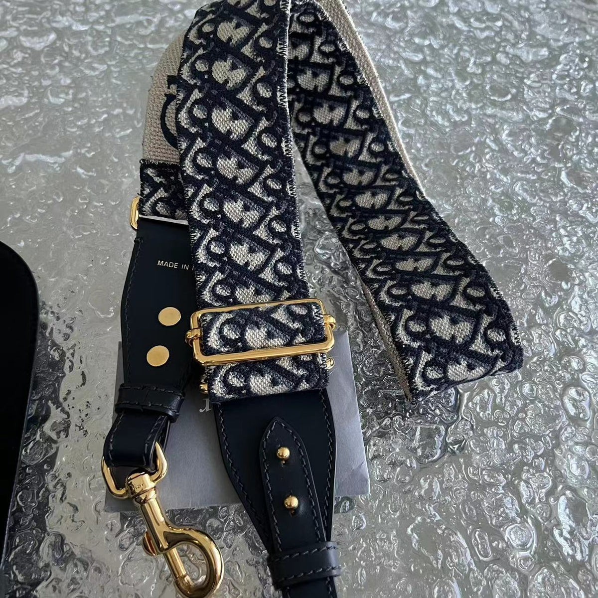Bobby Large Grained Calfskin Black Golden Hardware With Strap