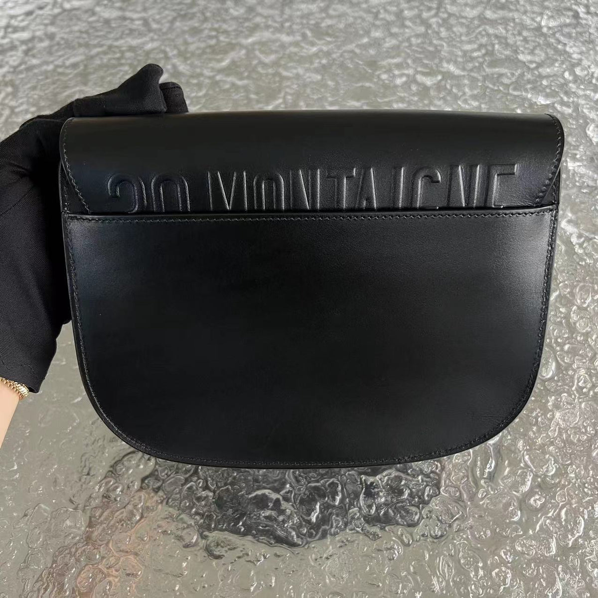 Bobby Medium Smooth Calfskin Black GHW
