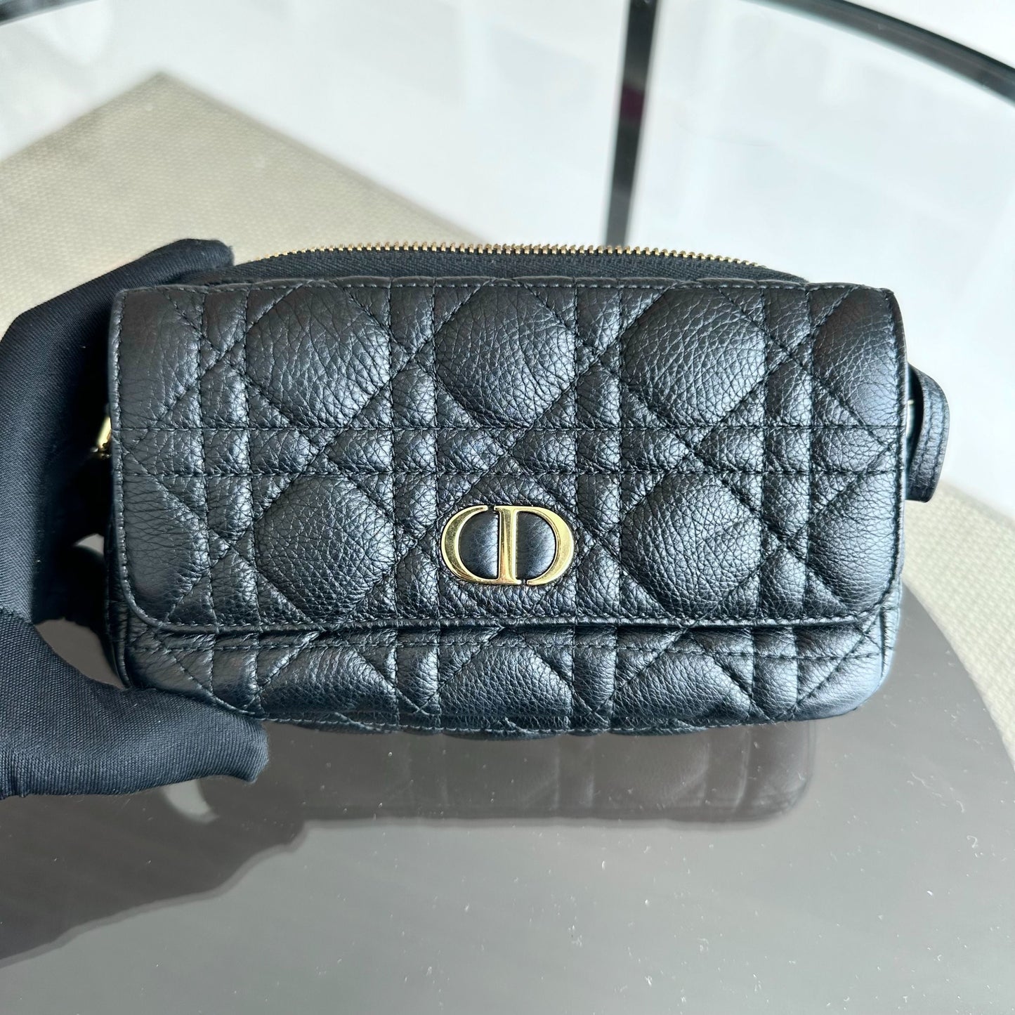Caro Pouch WOC Wallet On Chain Cannage Grained Calfskin Black GHW
