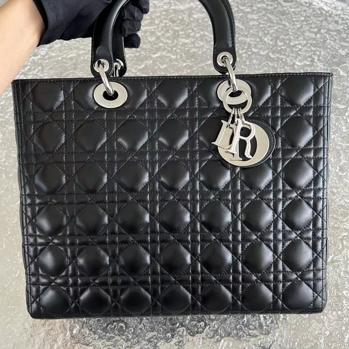 Lady Large Cannage Lambskin Black Silver Hardware
