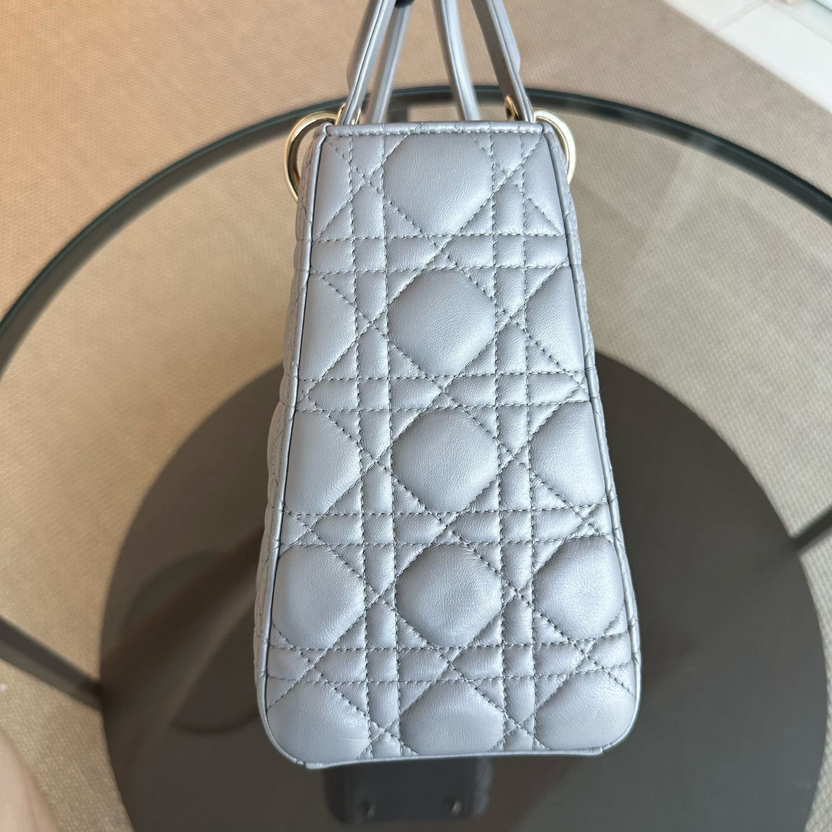 Lady Medium Cannage Lambskin Gray GHW
