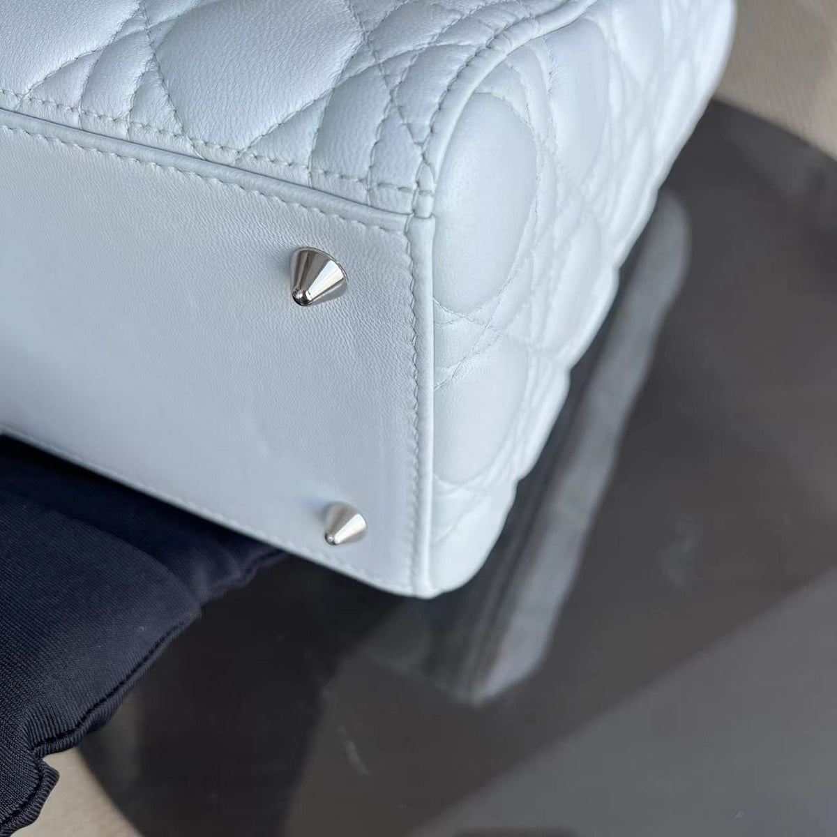 Lady Medium Cannage Lambskin White Silver Hardware