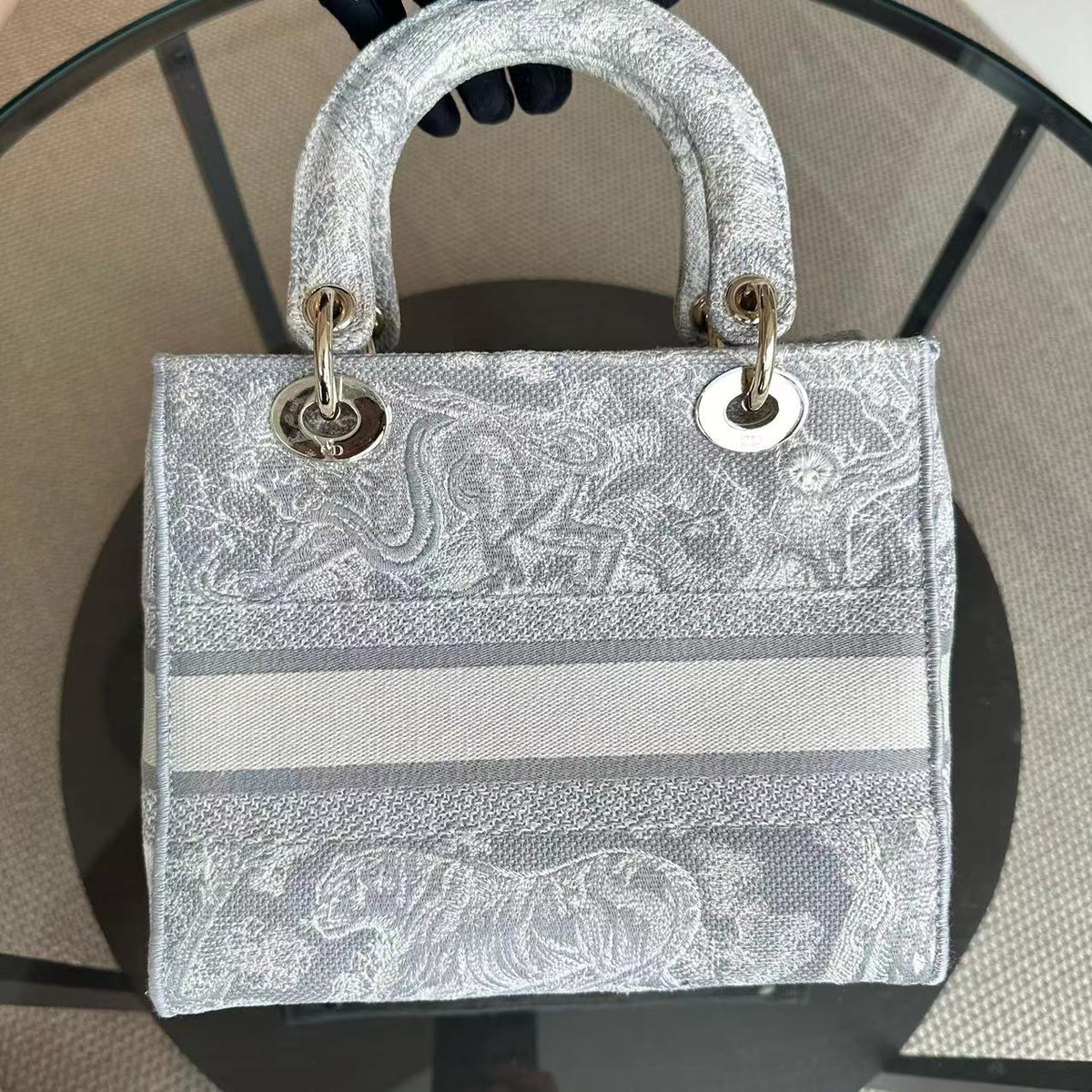 Lady Medium D-Lite Toile de Joue Embroidery Grey LGHW