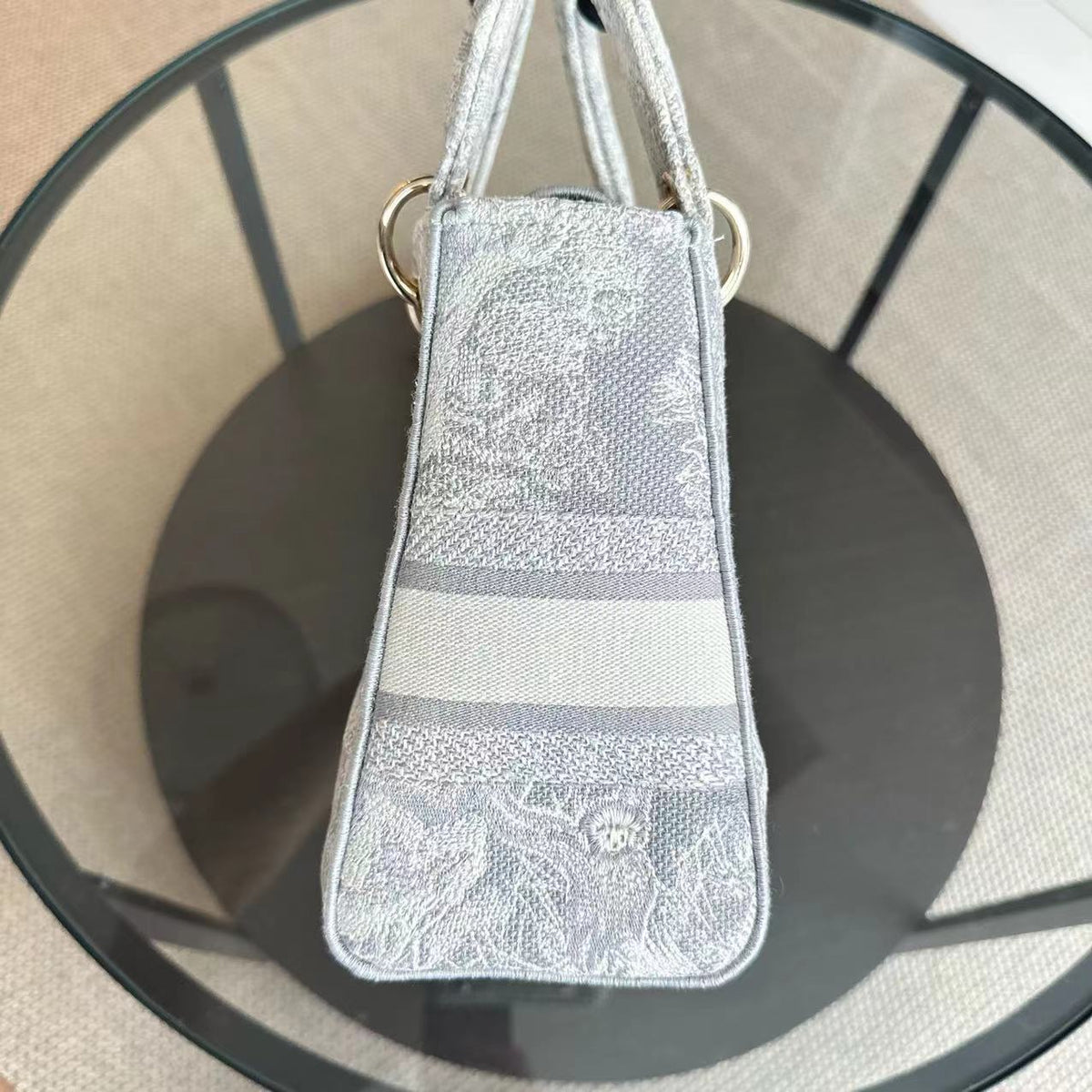 Lady Medium D-Lite Toile de Joue Embroidery Grey LGHW