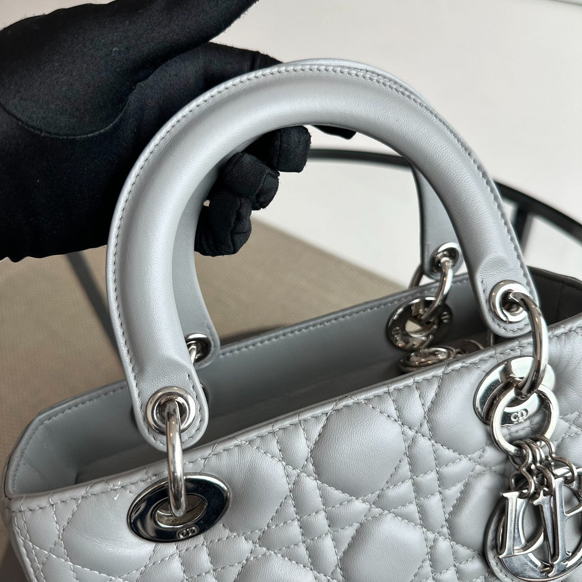 Lady Medium Lambskin Cannage Grey SHW