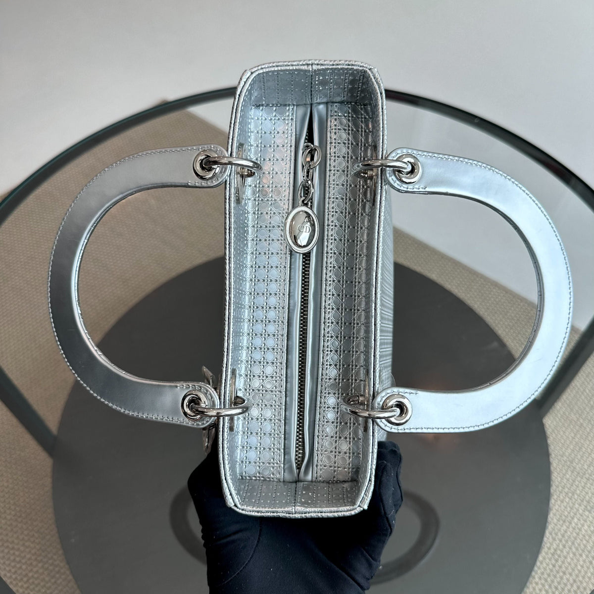 Lady Medium Micro-Cannage Metallic Limited Edition Silver SHW