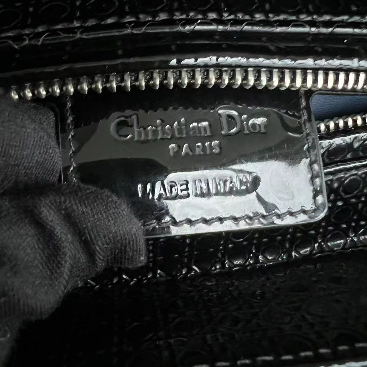 Lady Medium Micro Cannage Patent Calfskin Black SHW