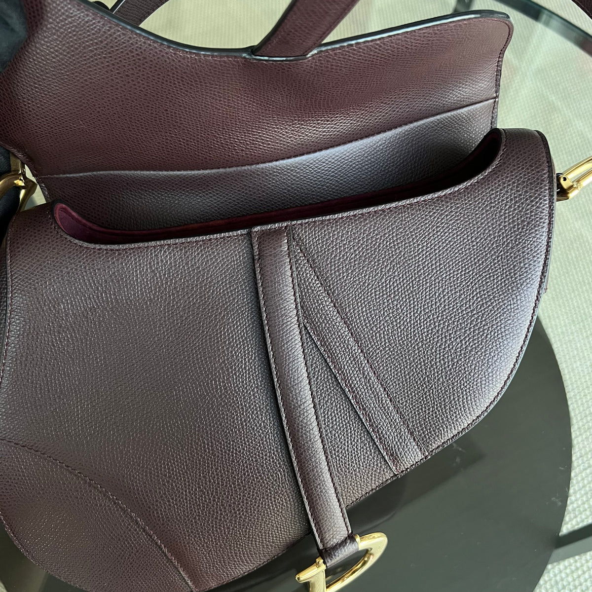 Medium Saddle  25CM Grained Calfskin Burgundy Golden Hardware