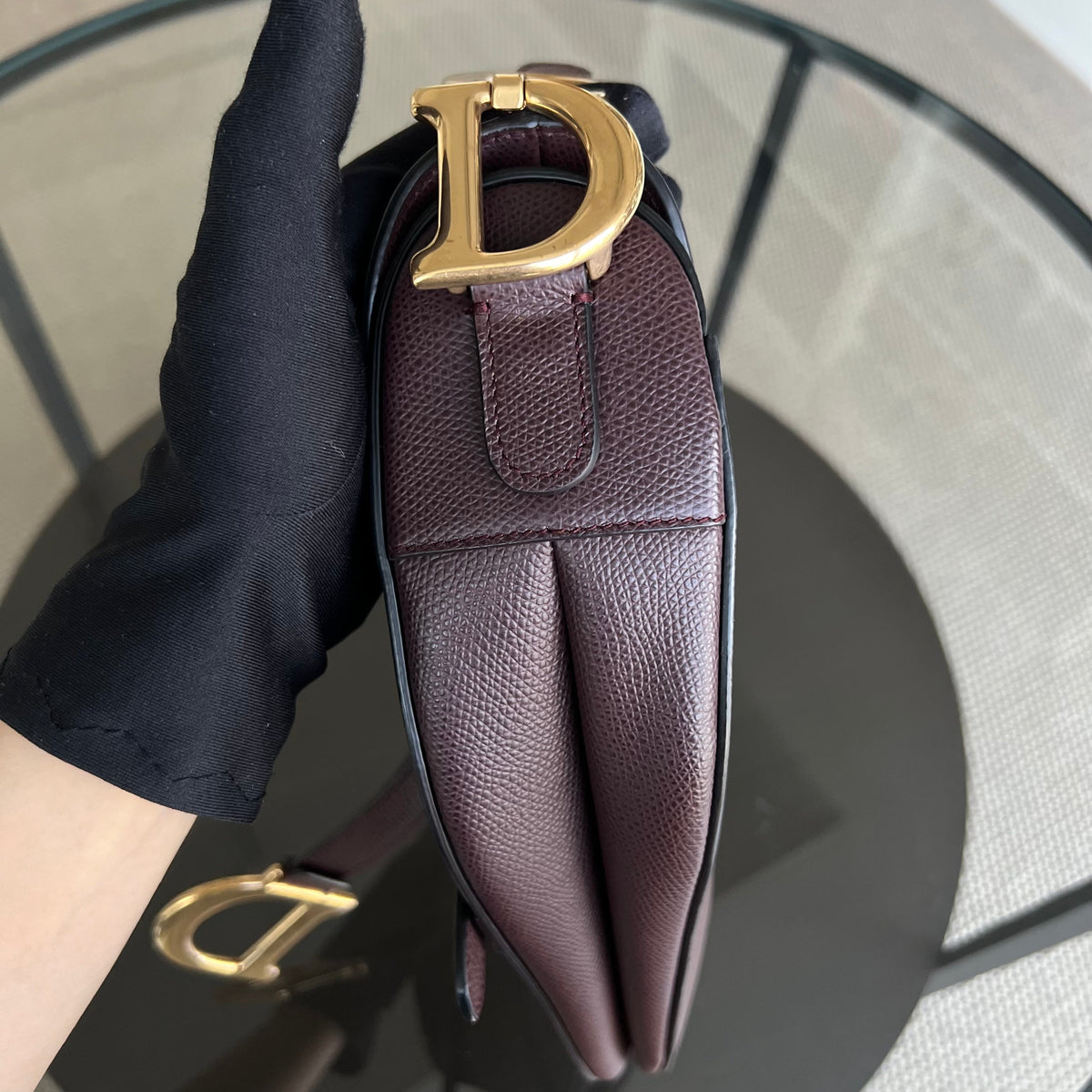 Medium Saddle  25CM Grained Calfskin Burgundy Golden Hardware