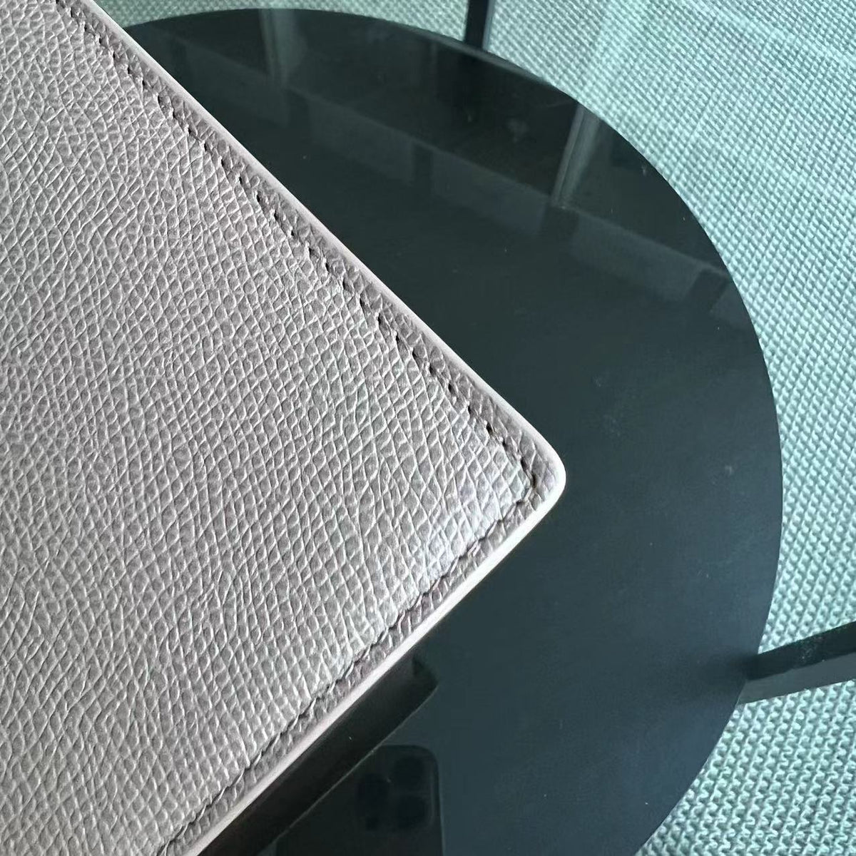 Montaigne 30 East West Grained Calfskin Light Pink Golden Hardware