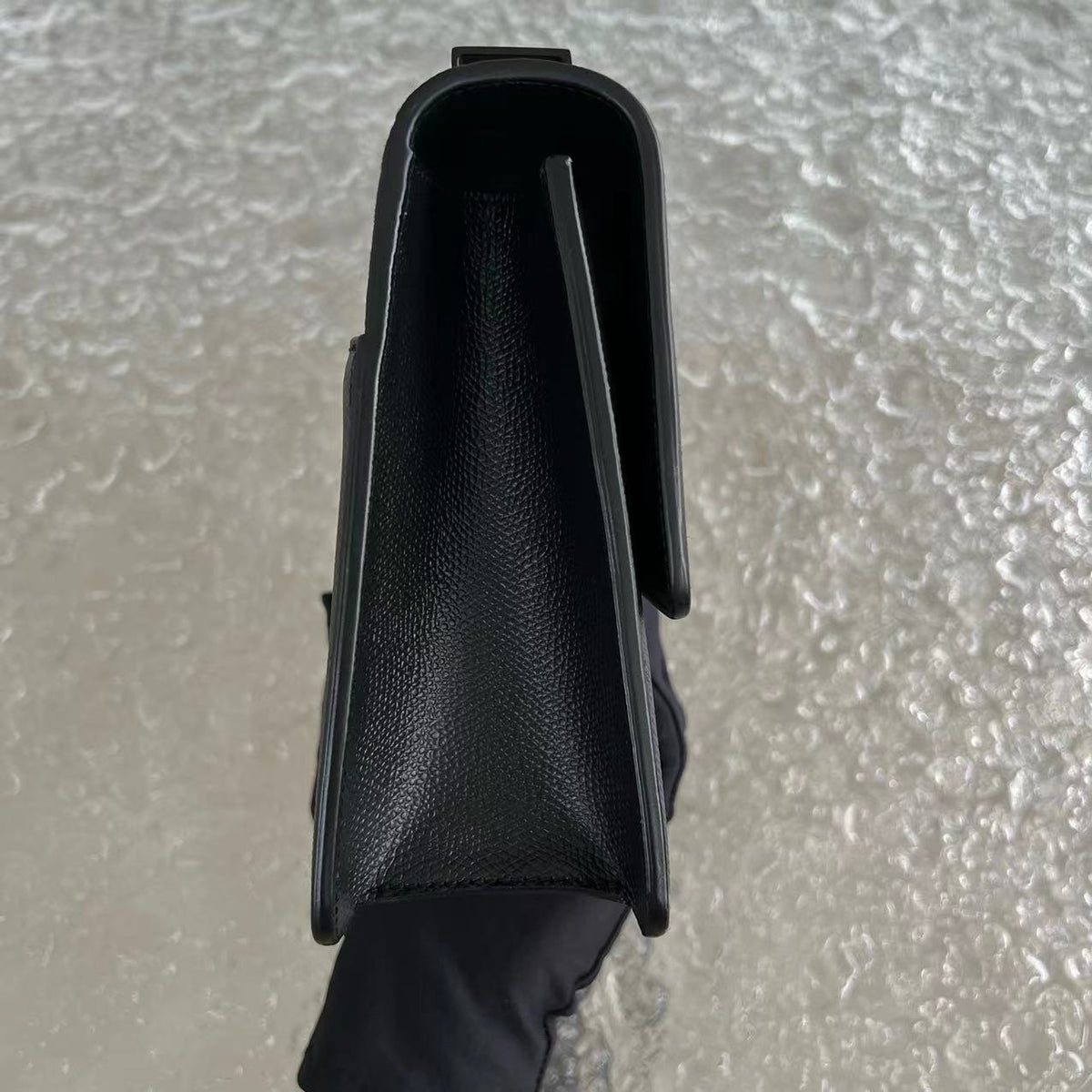 Montaigne 30 Grained Calfskin All Black