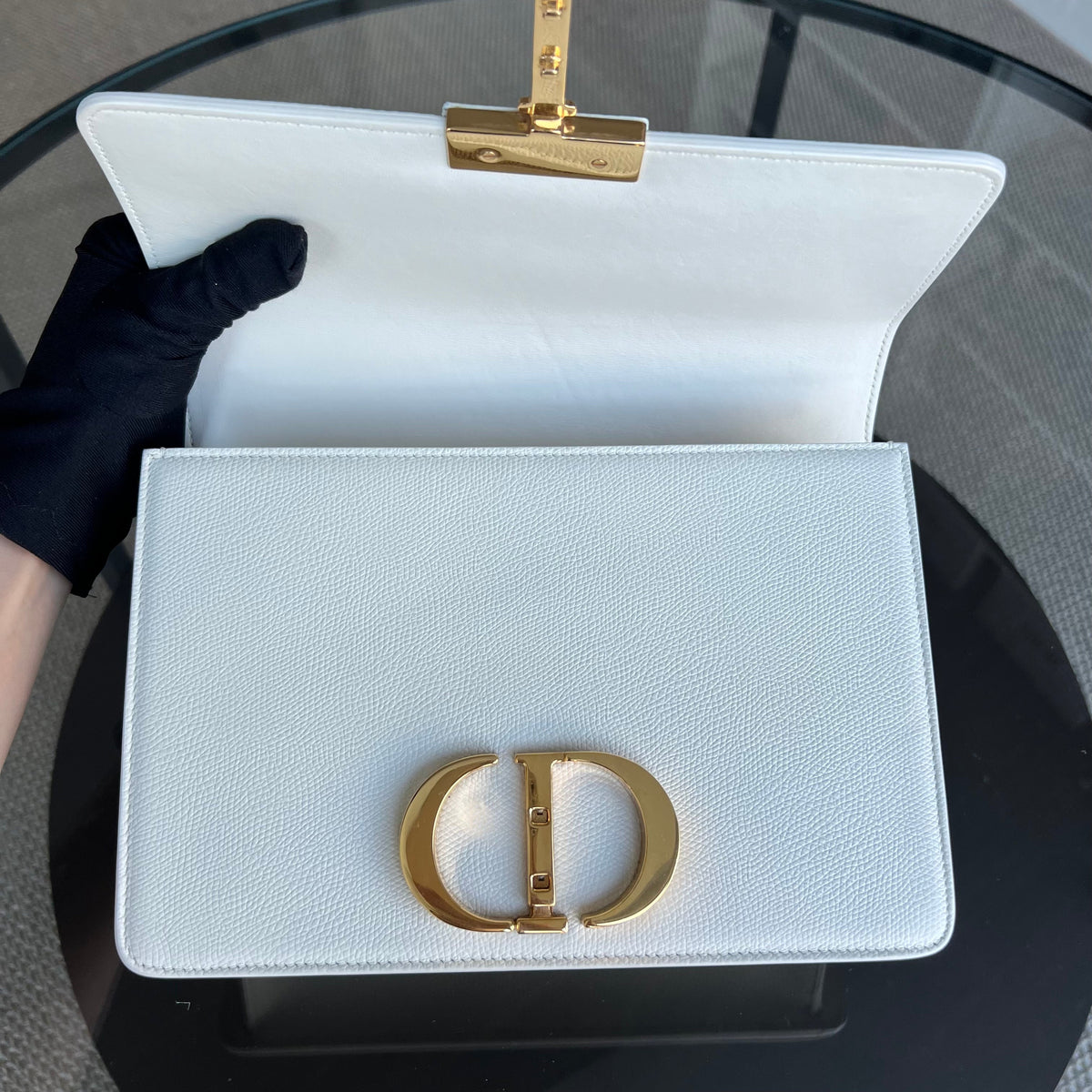 Montaigne 30 Grained Calfskin White Golden Hardware