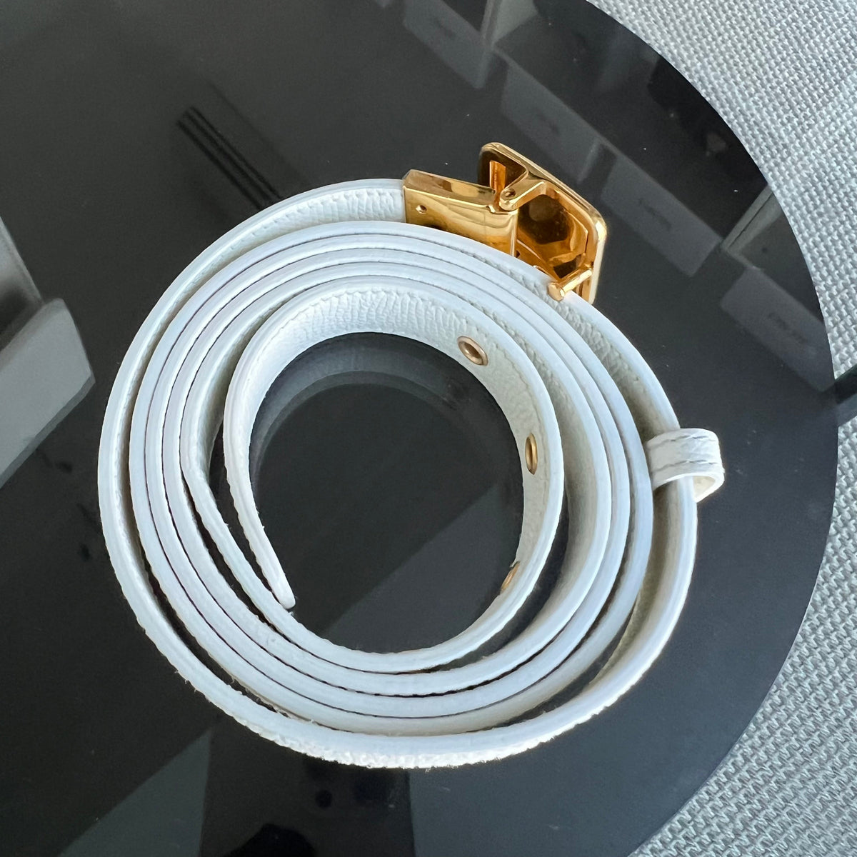 Montaigne 30 Grained Calfskin White Golden Hardware