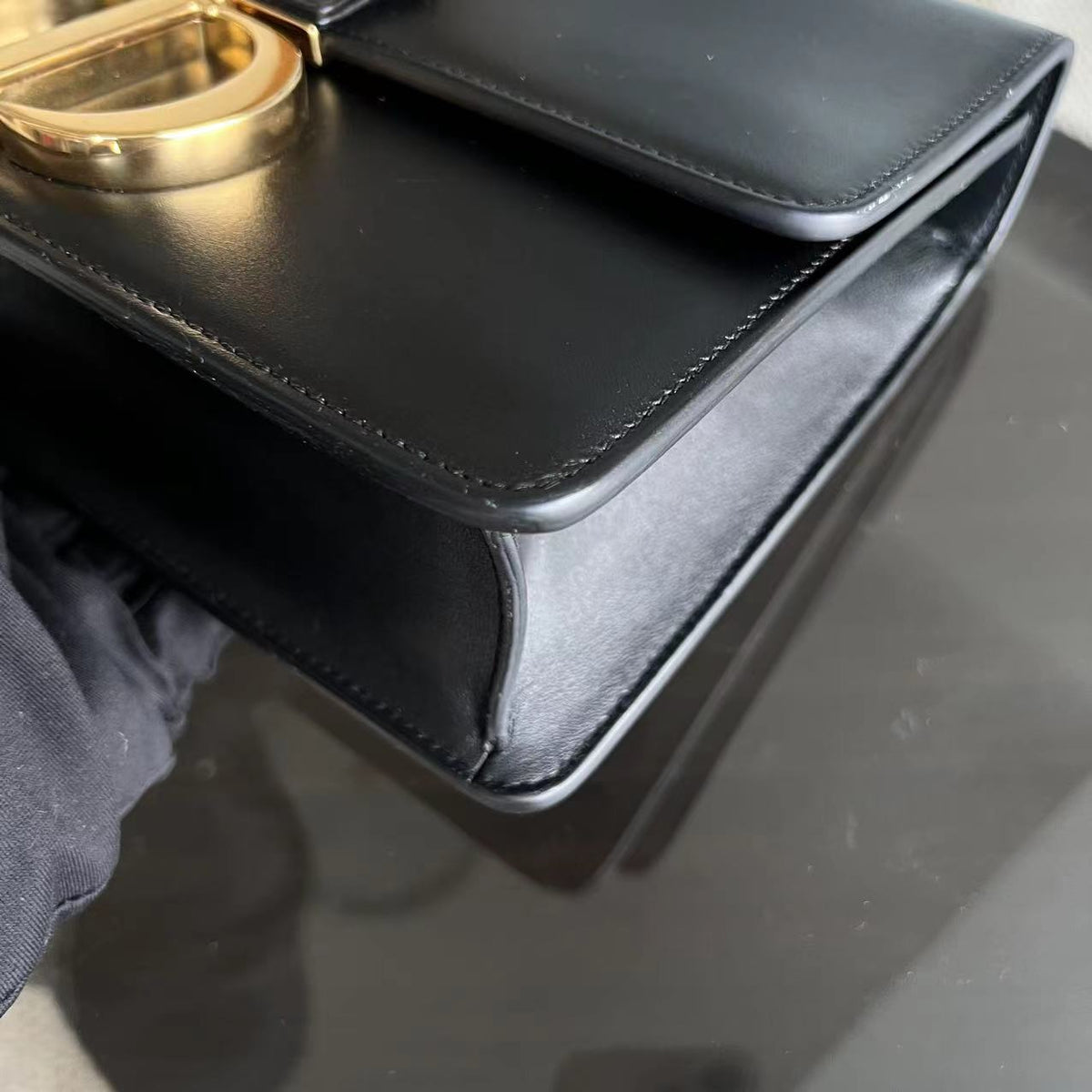 Montaigne 30 Smooth Calfskin Black GHW