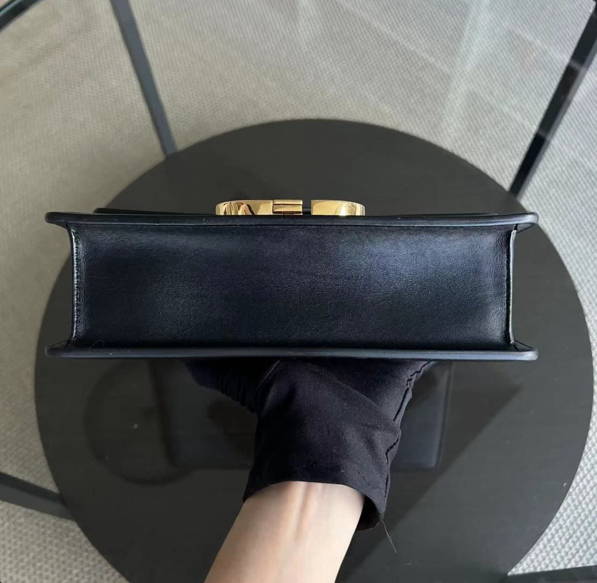 Montaigne 30 Smooth Calfskin Black Golden Hardware
