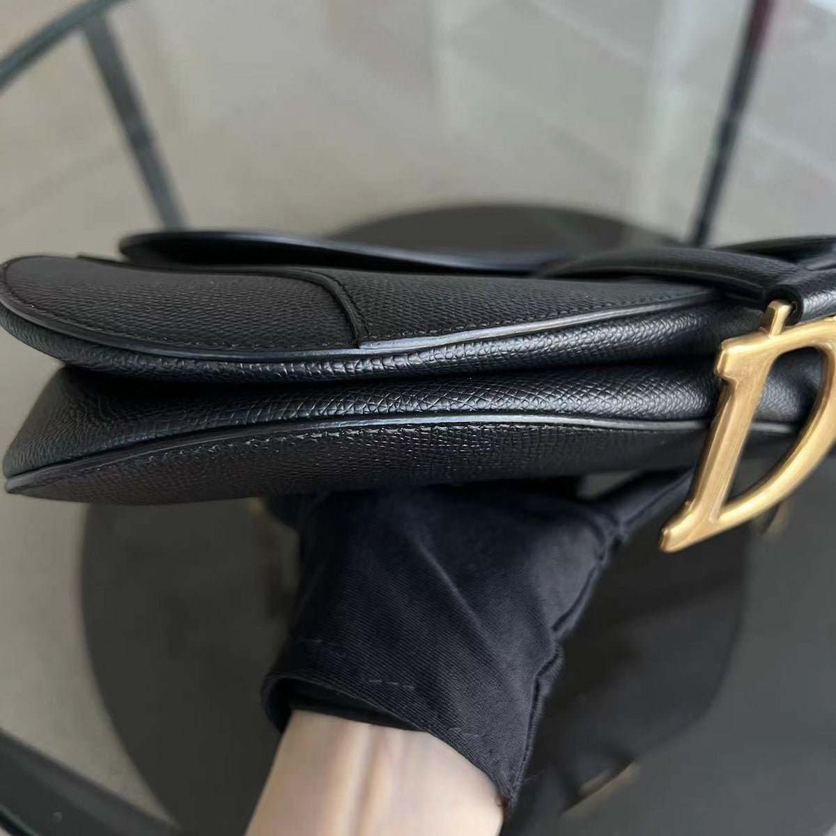 Saddle Medium Grained Calfskin Black Golden Hardware