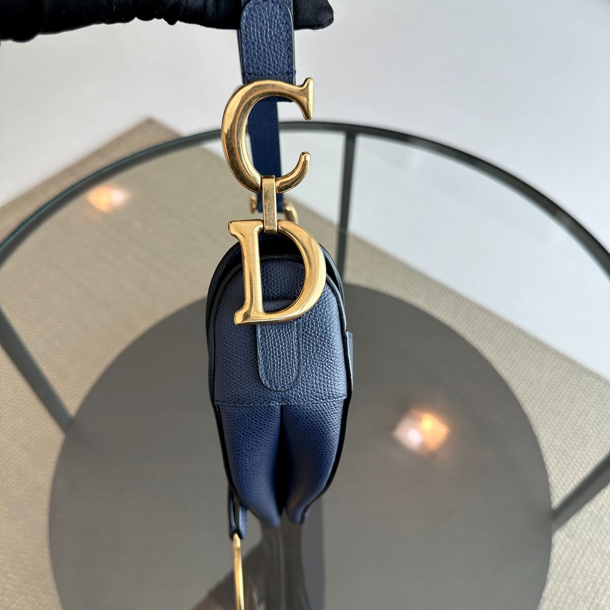 Saddle Medium Grained Calfskin Dark Blue GHW