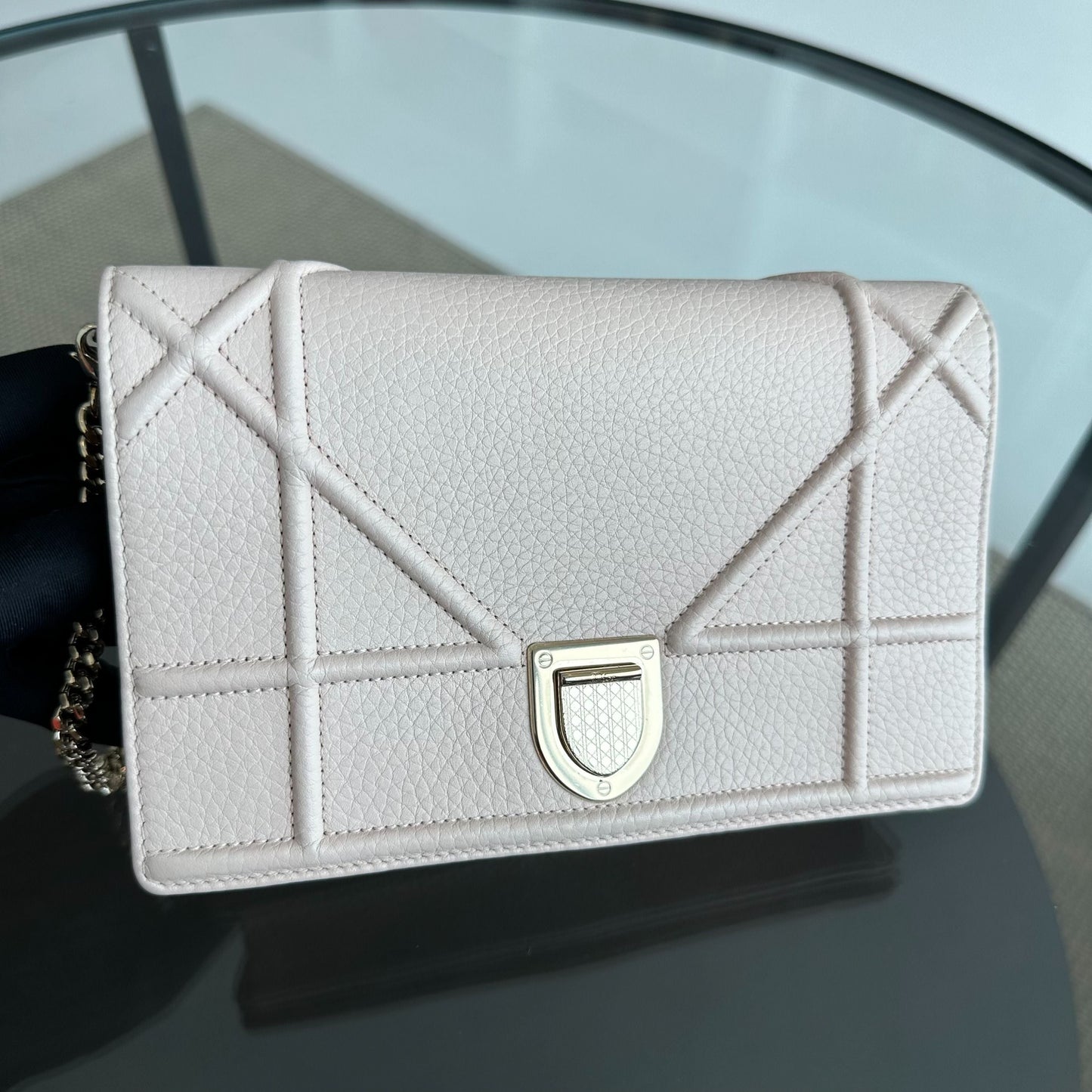 WOC Diorama Ama Wallet On Chain Sakura Pink GHW