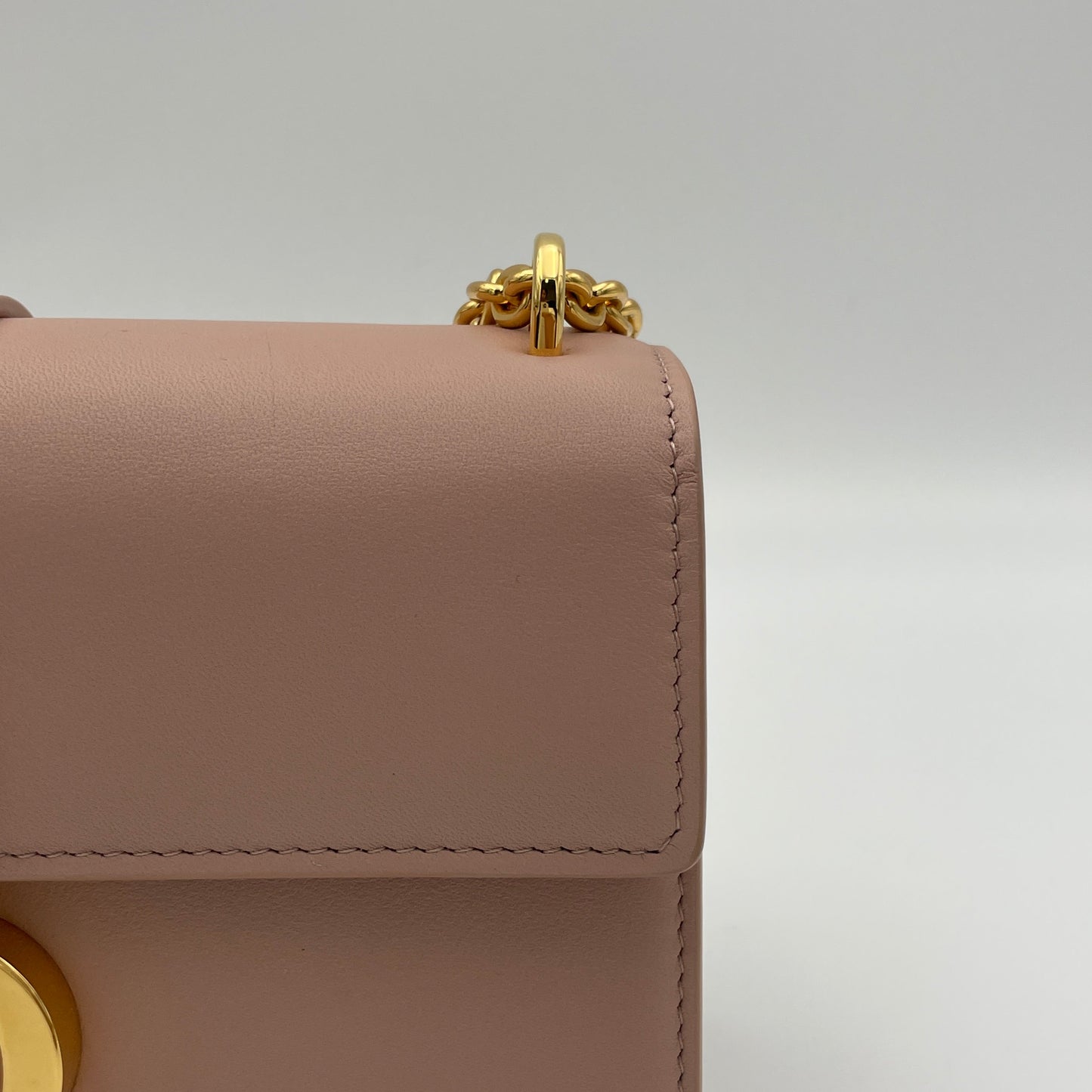 30 Montaigne East West Pink Crossbody Bag in Calfskin, Gold hardware