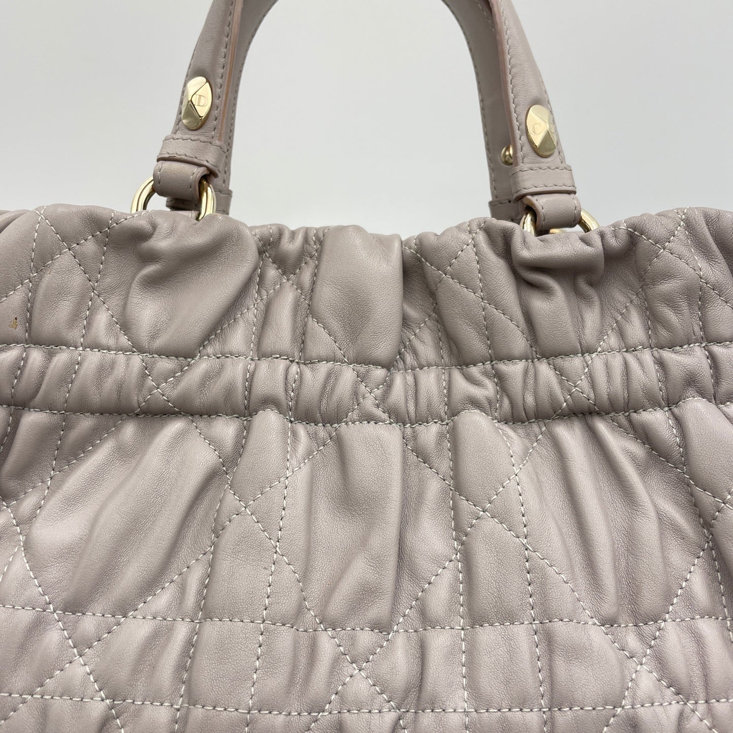 Gaufre Cannage Grey Tote Bag in Lambskin, Light Gold hardware