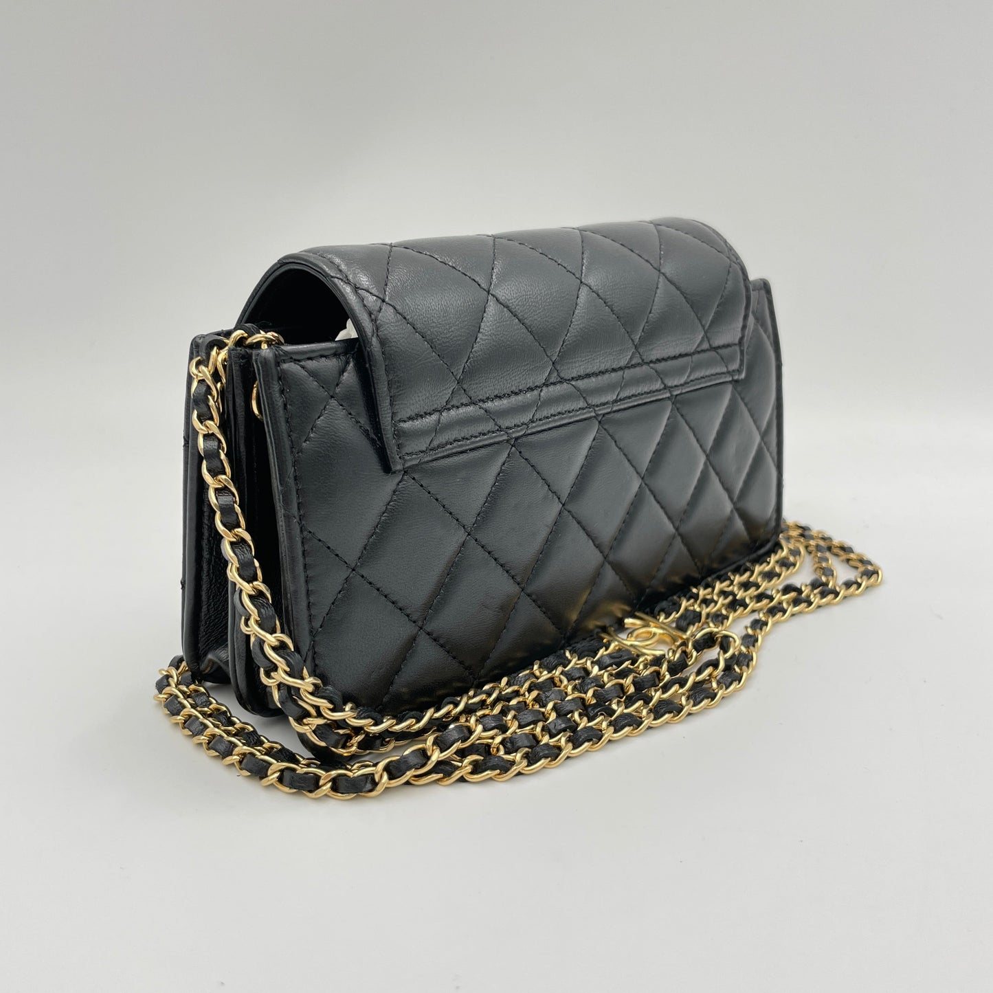 Quilted Flap Black Crossbody Bag in Lambskin, Gold hardware