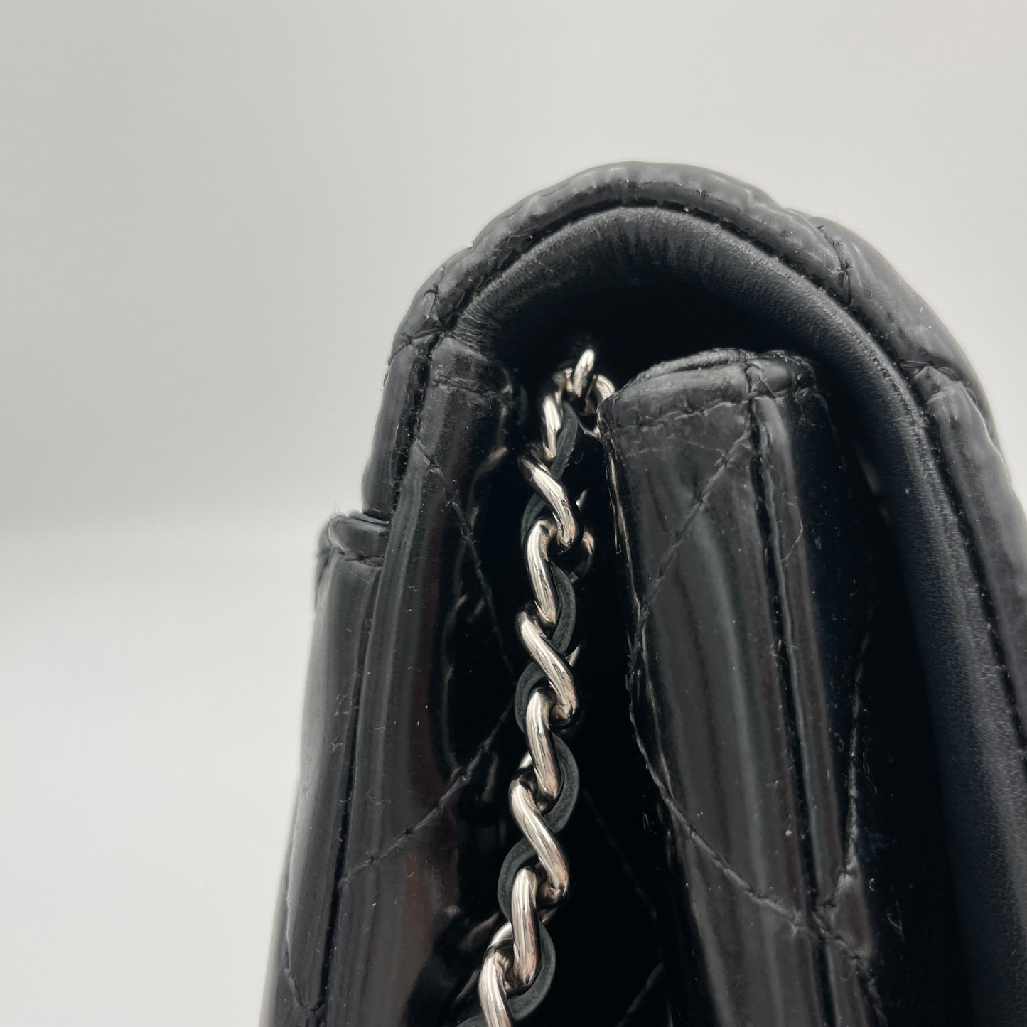Classic Black Shoulder Bag in Patent Leather, Silver hardware