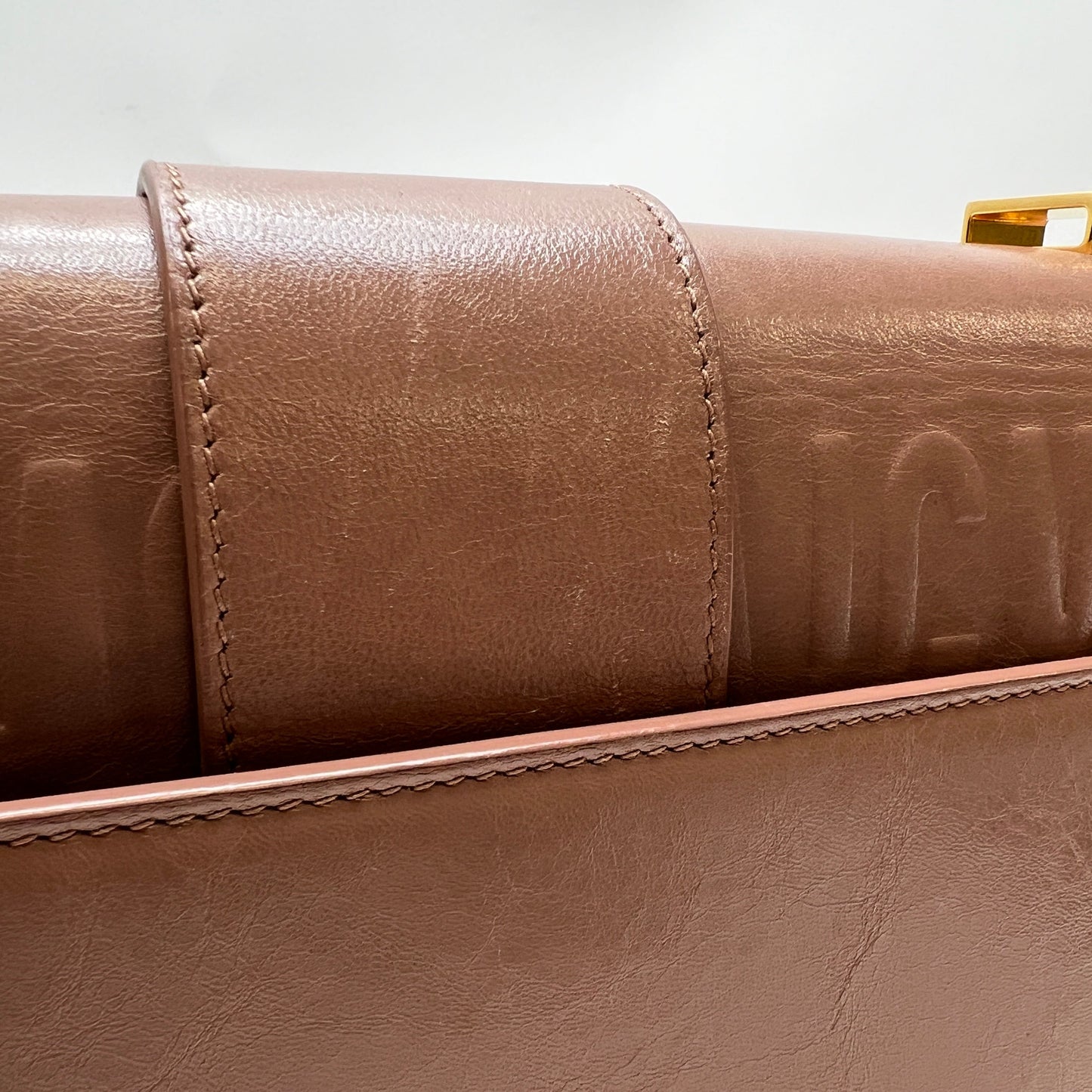 30 Montaigne Medium Pink Shoulder Bag in Calfskin, Gold hardware